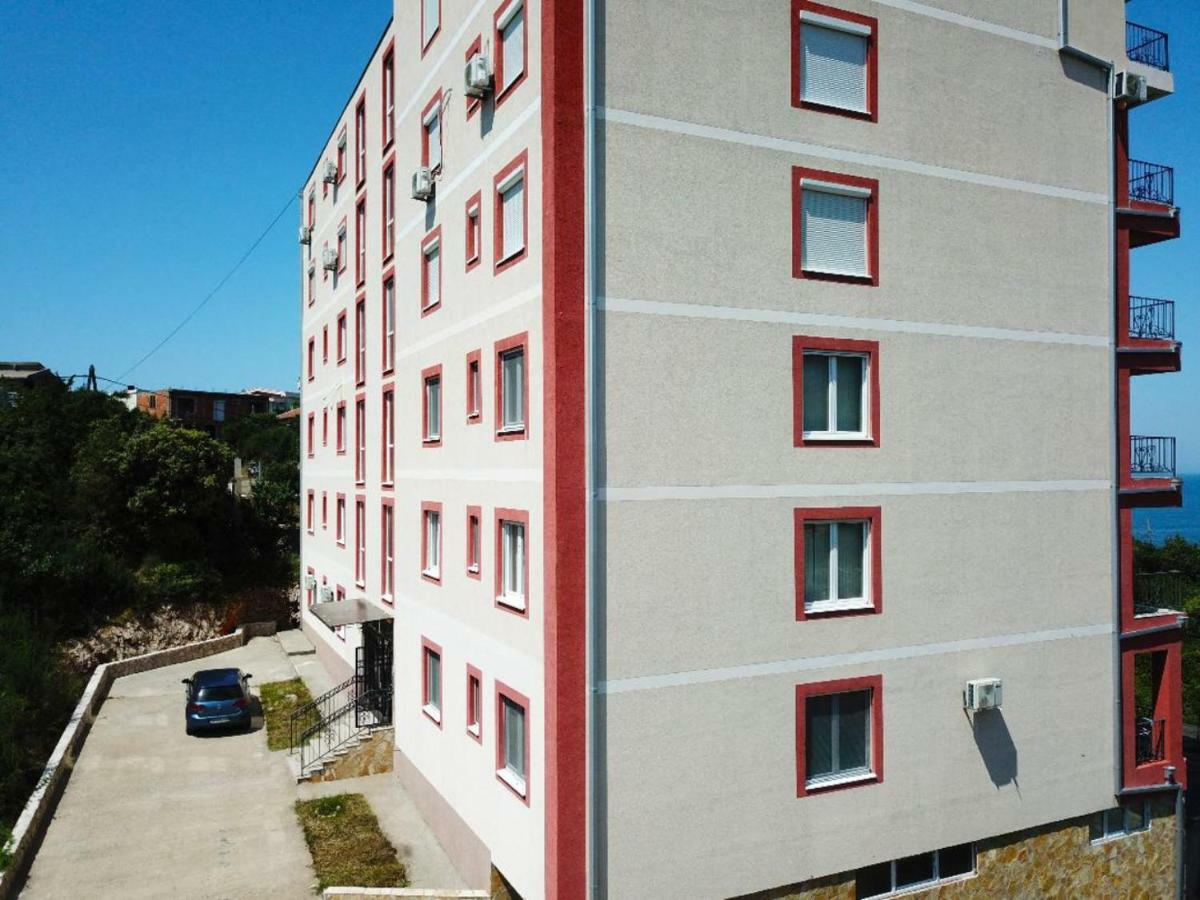 Apartment Olive Utjeha Esterno foto
